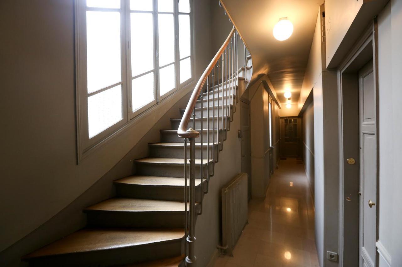 Renovated Studio For 2 Apartment Париж Стая снимка