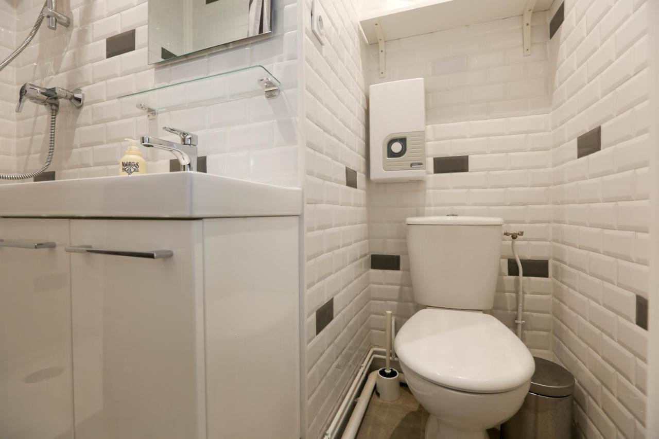 Renovated Studio For 2 Apartment Париж Стая снимка